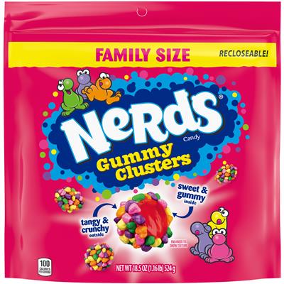 The Twice as Sweet Nerds Gummy Clusters 524g (USA) family-size resealable bag features colorful Nerds characters and images, with text highlighting Tangy & crunchy outside and Sweet & gummy inside.