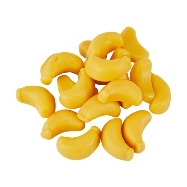 A pile of yellow, banana-shaped Twice as Sweet Amos Peelerz Gummy Banana 150g (China) is arranged on a white background.